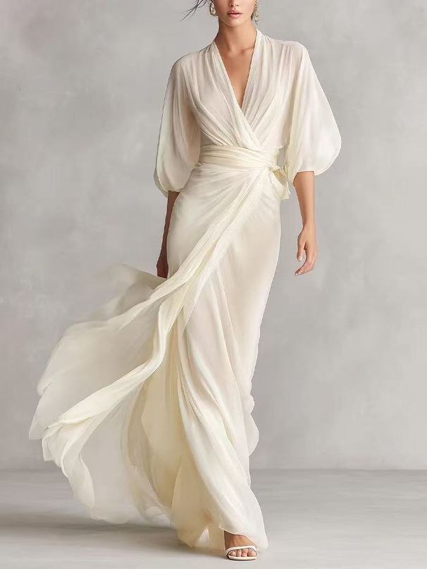 Women's Romantic Deep V Neck Long Dress with Lantern Sleeves Fitted Waist European American Design for Autumn Banquet Socialite Style_ecoleips.com