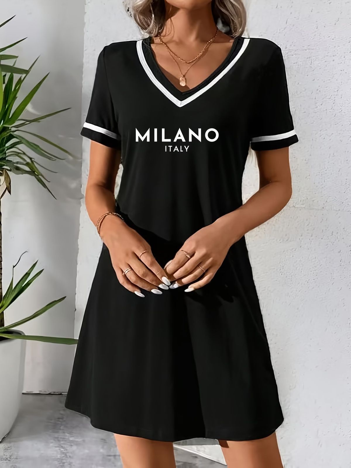 European And American Cross-border Women's Summer Elegant Black V-neck Casual Short-sleeve Letter Dress Q31 Print_ecoleips.com