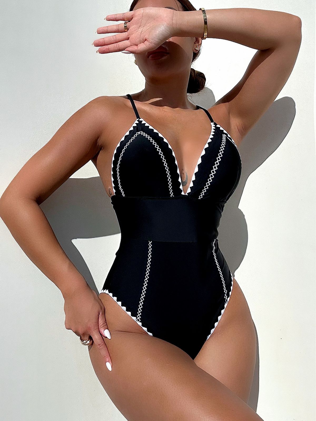 Women's sexy swimsuit bikini one-pieces with black_ecoleips.com