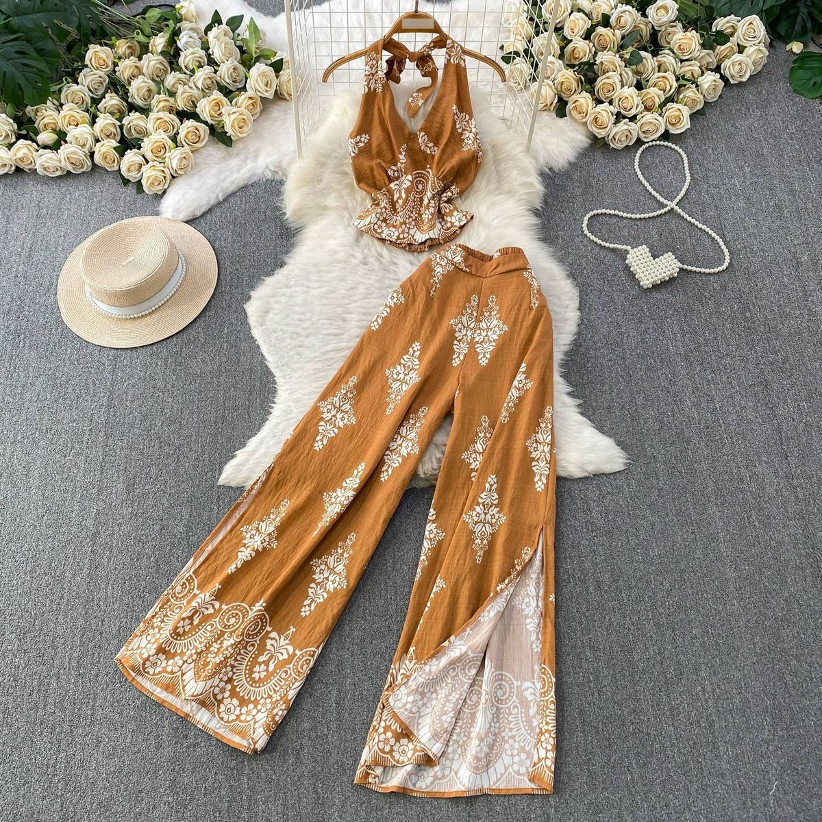 Chic Halter Neck Backless Top With High-Slit Wide-Leg Pants Set, Floral Print Two-Piece Outfit For Women, Mature Elegant Style_ecoleips.com