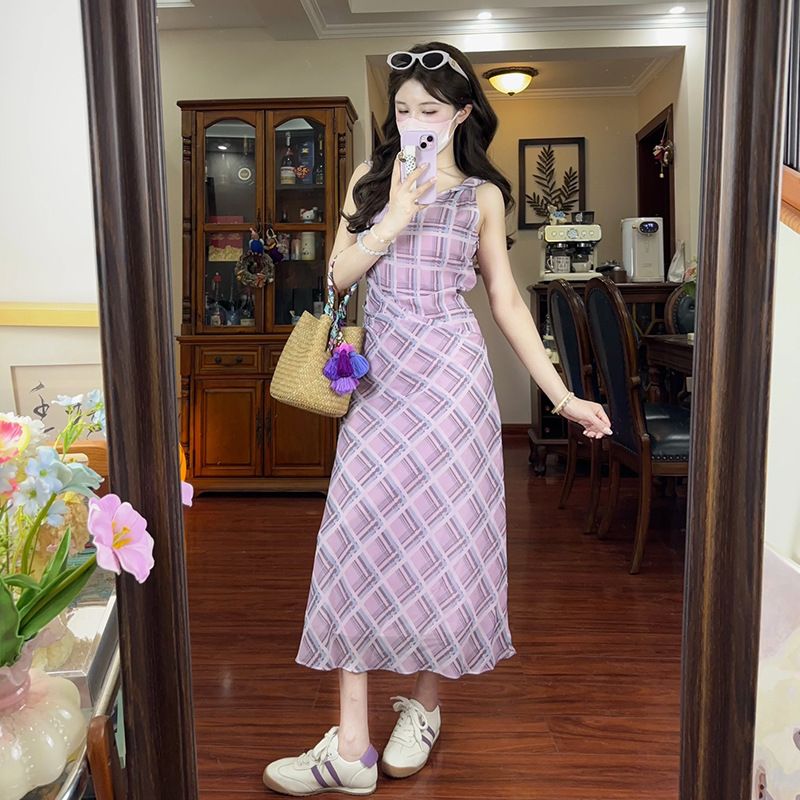 2026 Spring/Summer New High-End Pink And Purple Plaid V-Neck Twist-Shoulder Strap Dress For Women With Pleated Waist_ecoleips.com