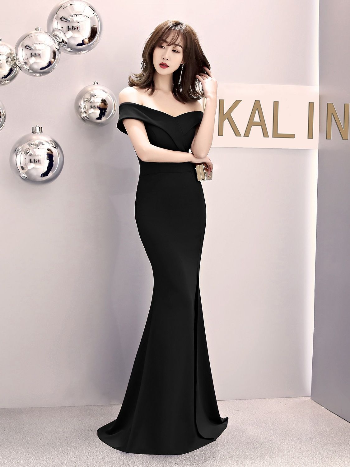 Women's Clothing White Off The Shoulder Mermaid Evening Dress Perfect For Toasting Parties Slits Detail Petite Women's Party Wear_ecoleips.com