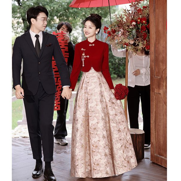 Bride's Toast 2026 Red New Chinese Style Wedding Engagement Dress Women's Sleeve Long Cheongsam Gown_ecoleips.com