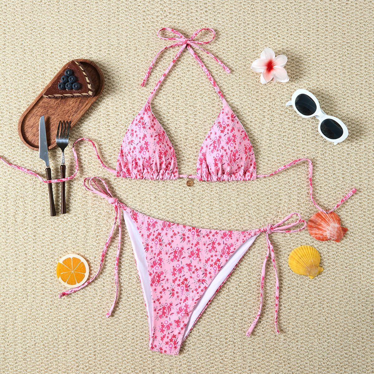Women's Floral Print Bikini Set Sexy Bandeau Top with Adjustable Tied Closure High-Cut Bottoms for Beach And Pool_ecoleips.com