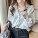 Spring Women's Clothing Women's Niche Top Retro Hong Kong Flavor White Striped Shirt Design Sense Light And Familiar Stacked Shirt_ecoleips.com