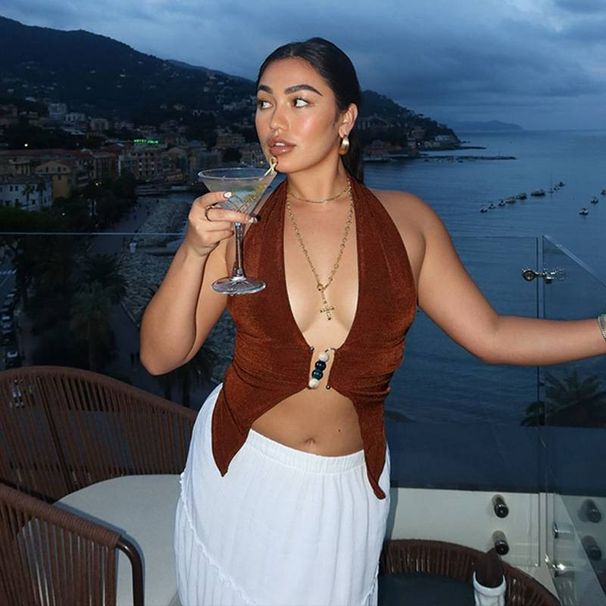 European And American Style Women's Solid Color Halter Neck Slim Fit Top Sexy Hot Small Vest Fashion Wholesale Girls' Clothing_ecoleips.com