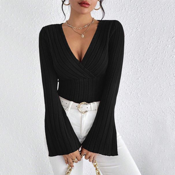 Women's V-Neck, Bell-Sleeved, Burgundy T-Shirt A Slim-Fit Base Layer Perfect For Autumn And Winter._ecoleips.com