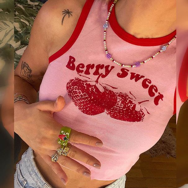 Retro High-Waisted Tank Top for Women European American Style Pink Strawberry Design Y2K Sexy Short Top for Hot Girls_ecoleips.com