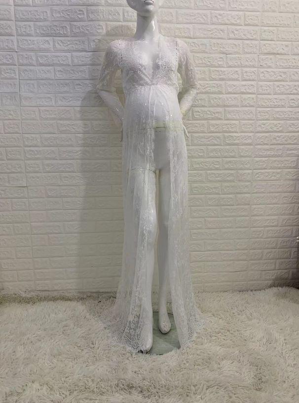 K Pregnant Women Taking Photos With Lace Long Skirts, Opening Lace Floor Length Dresses In Front Of Pregnant Women_ecoleips.com