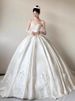 Vintage Lace Wedding Dress – Slimming A-Line Satin Gown With Long Sleeves & Train, Princess Sleeves & Corset Back (XS-XXL)_ecoleips.com