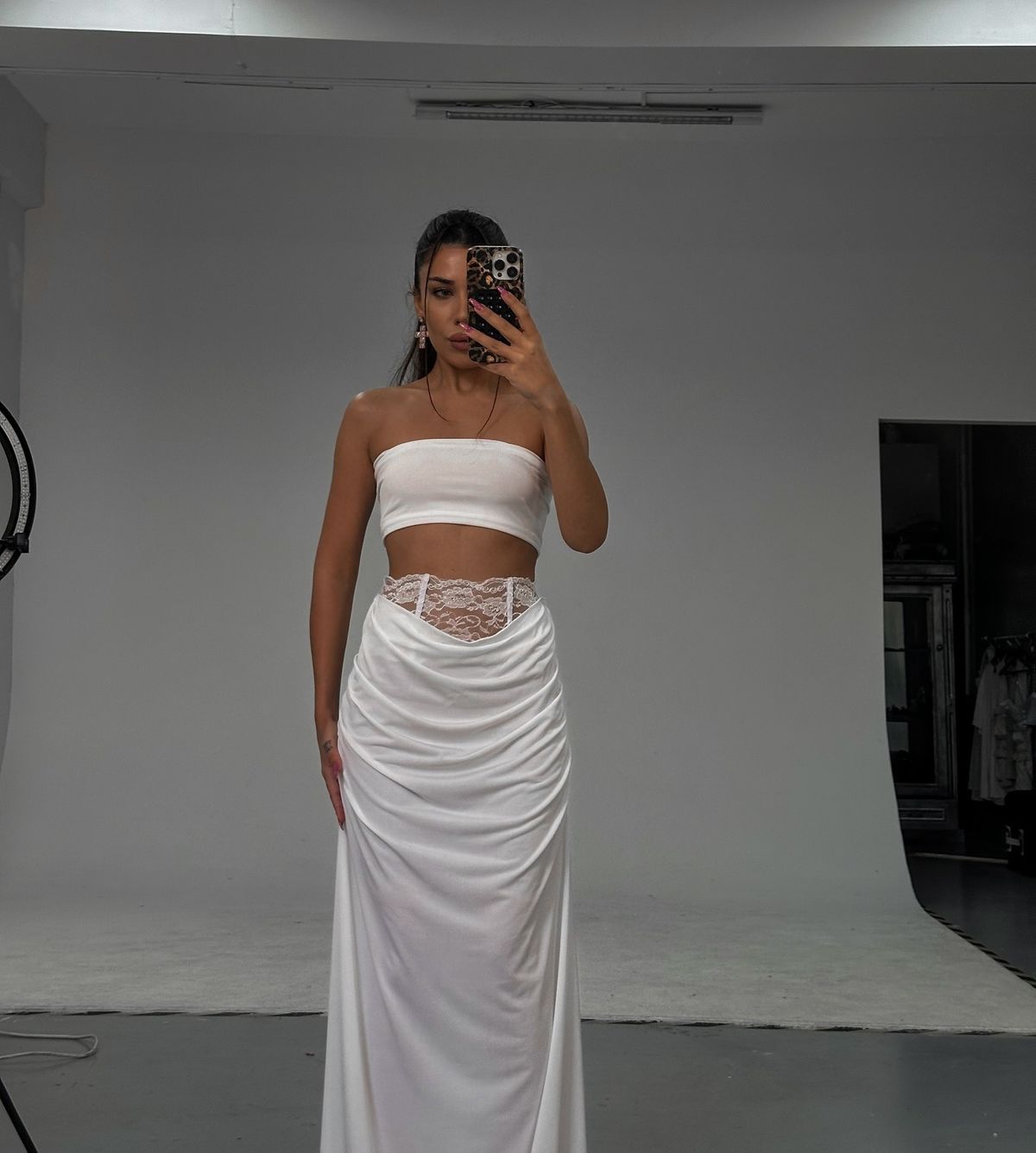 2025 Summer New Women's Fashion Design Lace Trim Satin High Waist Bodycon Skirt_ecoleips.com