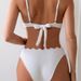 Verve 2025 New White High-End Three-Point Shell Bikini Fashion Backless Sexy Two-Piece Swimsuit For Women_ecoleips.com