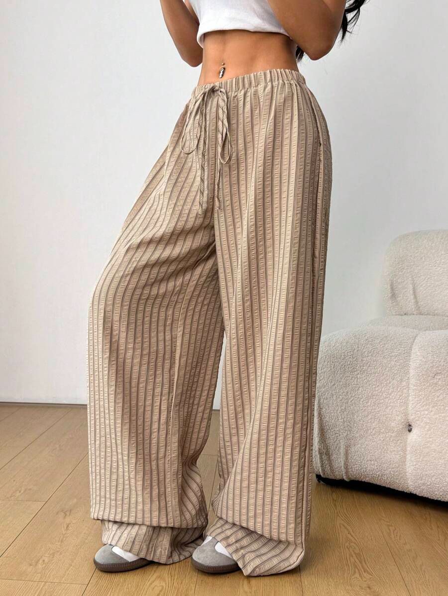 Women's Minimalist Color-Block Texture Pants With Padded Pockets Slim Waist Versatile Pleated Casual Fashion_ecoleips.com