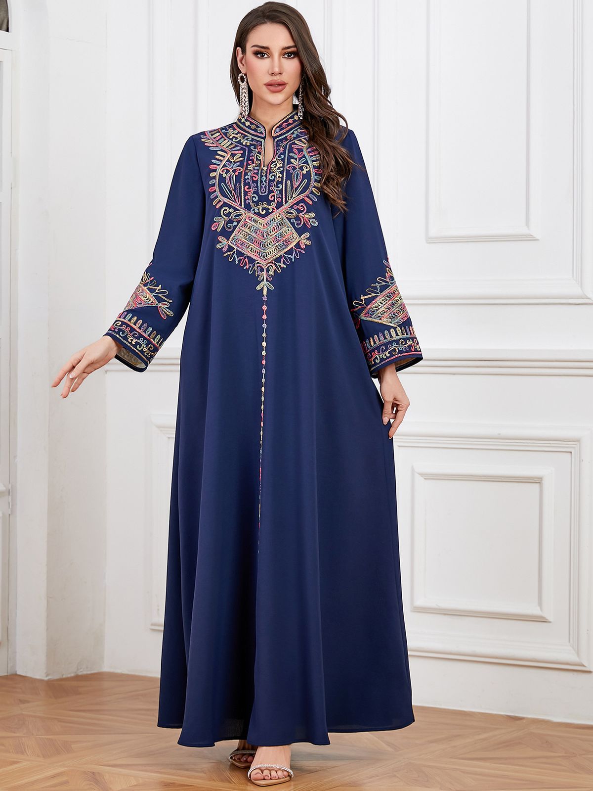Women's Elegant Ethnic Style Solid Color Long Robe with Rope Embroidery Fashionable Evening Gown Long Sleeved Dress_ecoleips.com
