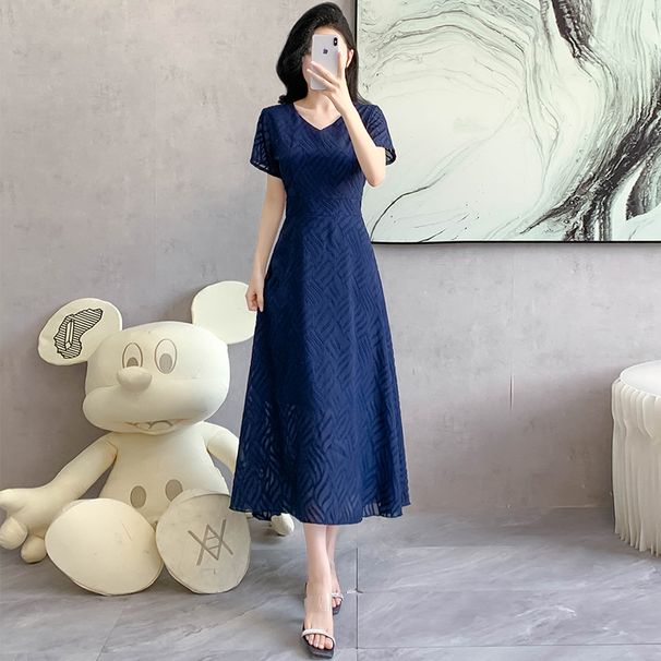 Spring/Summer Striped Maxi Dress With Waistline Cinching For Slimming Effect, Perfect For Vacation Trips, Beachwear, Or_ecoleips.com