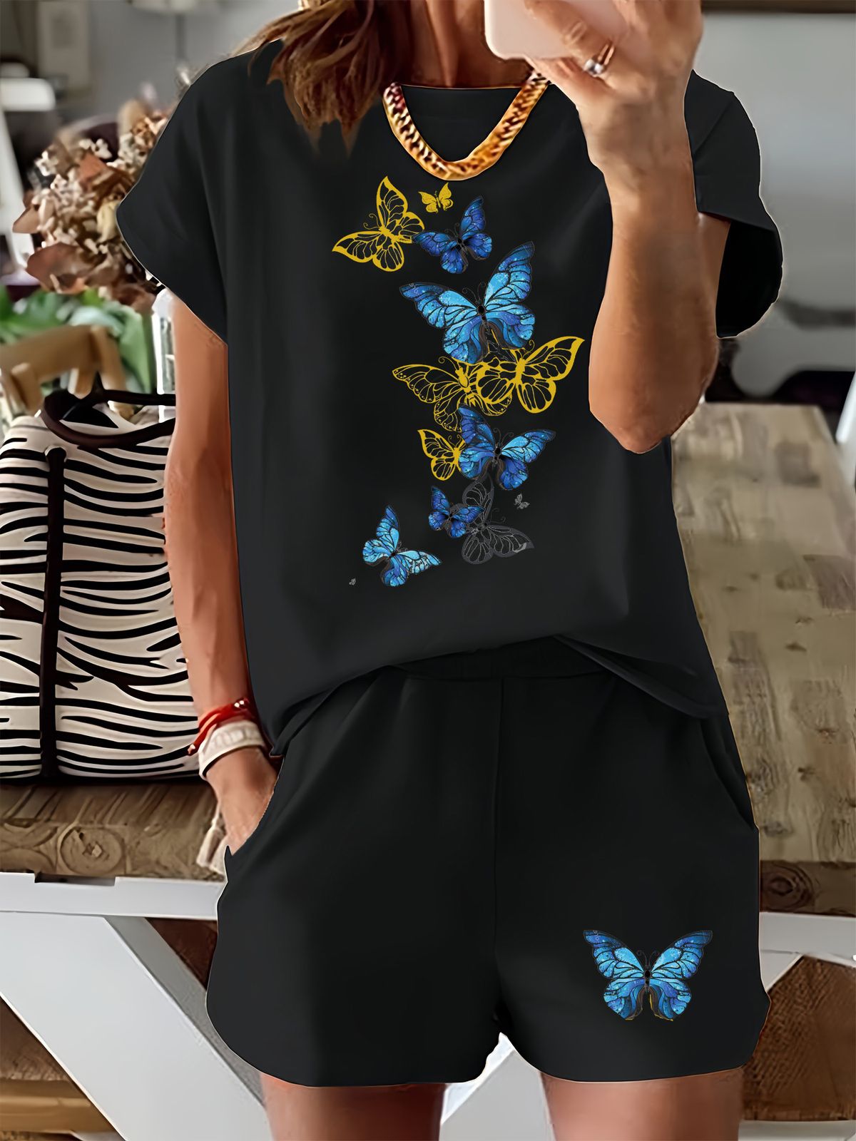 Women’s 2 Piece Outfit Set – Oversized Graphic T-Shirt And Biker Shorts Matching Set, Casual Summer Lounge Tracksuit For Daily Wear-306_ecoleips.com