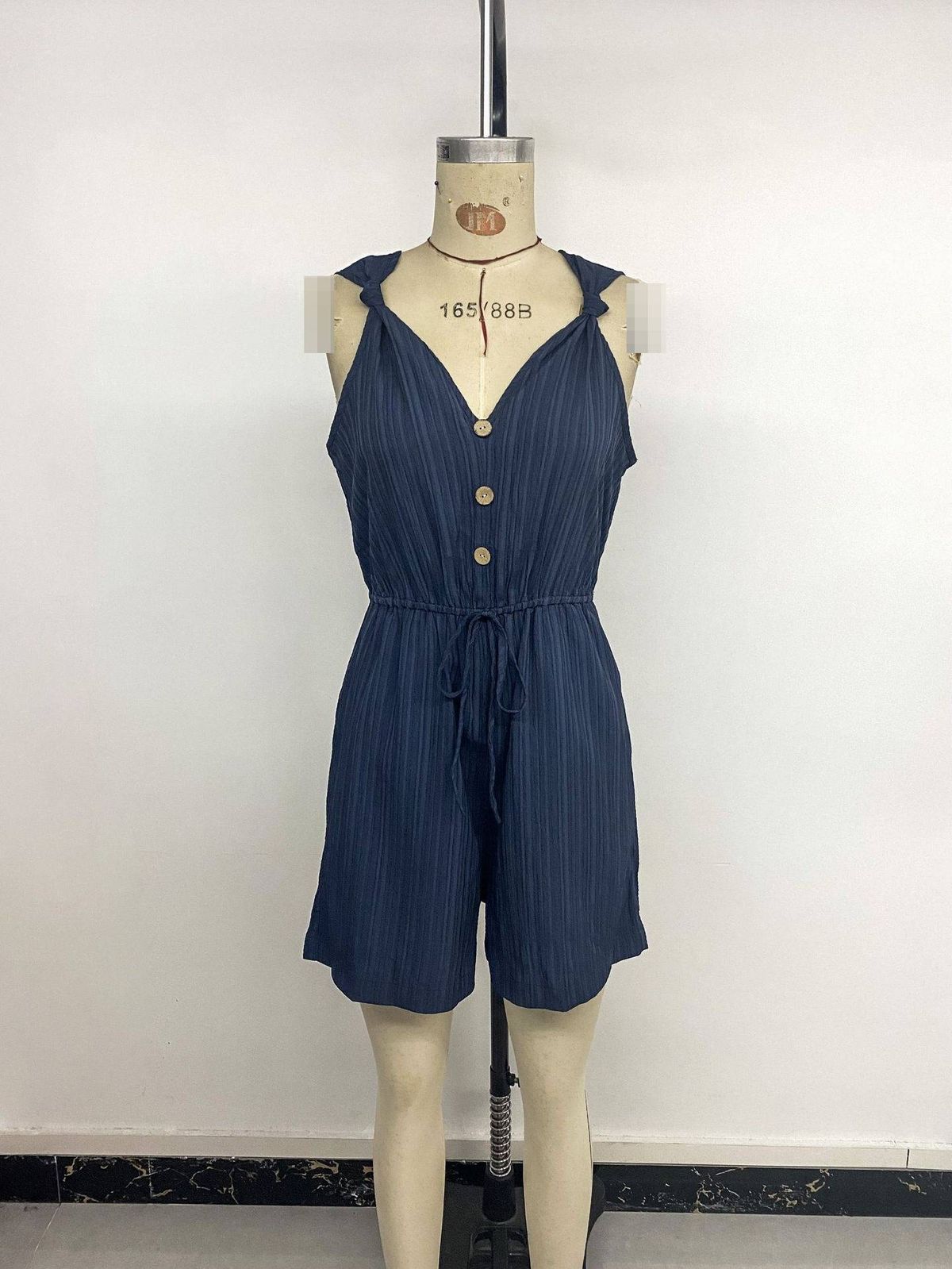 K New Casual Vacation Style Jumpsuit With Solid Color Texture And Twisted Suspender Suspender Jumpsuit_ecoleips.com