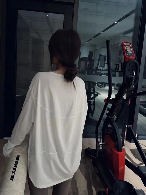 Nylon Yoga Top – Long-Sleeve Sun Protection Shirt – U-Neck, Lightweight & Stretchy, Sizes S-Xxl Breathable & Stretchy_ecoleips.com
