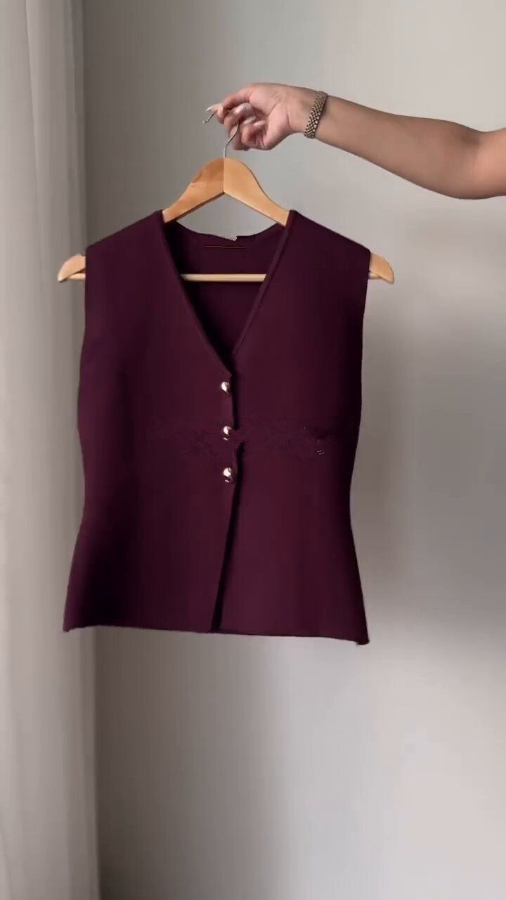 Women's Knitted Vest And Pleated Skirt Set European American Style Commuter Jacket New 2025 in Stock_ecoleips.com