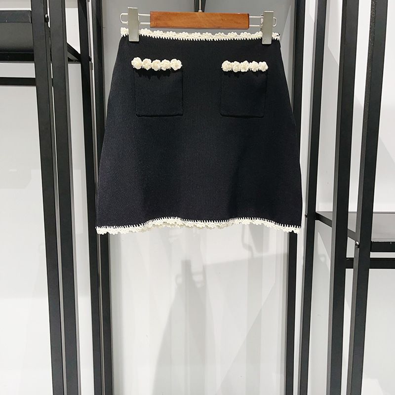 Women's Clothing Single Niche Spring And Summer Flower Pearl Button Contrast Trim Round Neck Sleeveless Knitted Sweater Dress 25148_ecoleips.com