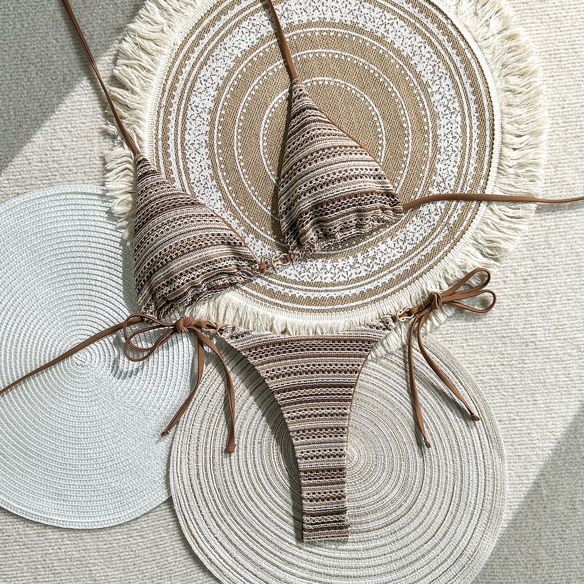 Women's Clothing Color Block Stripe Bikini Set: Modern Two-Piece Swimsuit For Beach & Poolside Style_ecoleips.com