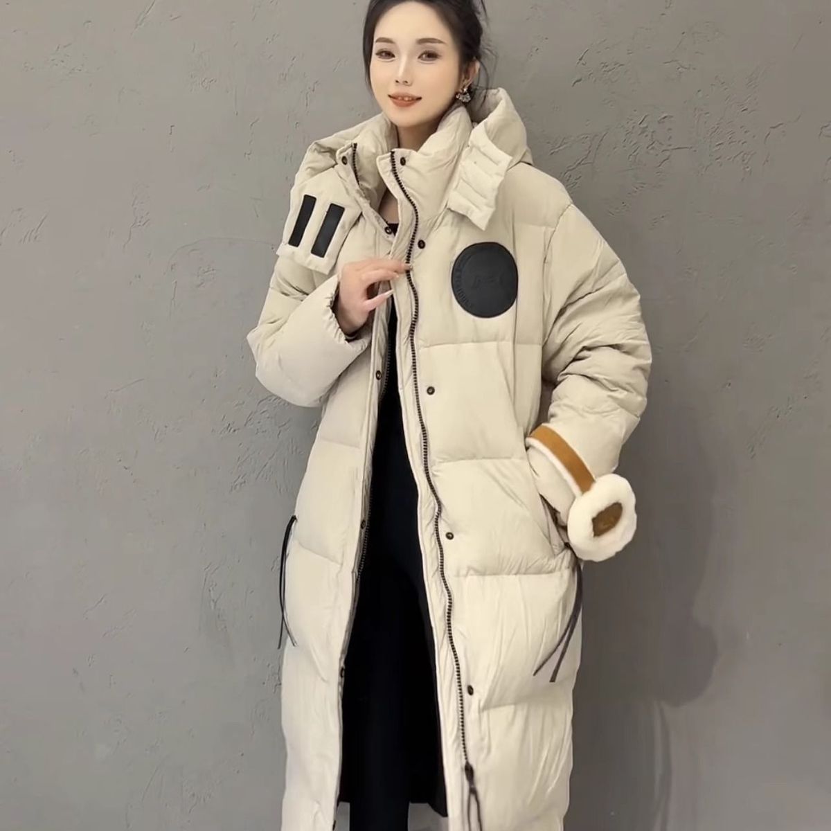 "Korean Style Long Down Coat For Women - Knee-Length Winter Jacket With Ultra-Warm White Duck Down, Oversized Fit & Hood (S-M, 5 Colors)"_ecoleips.com