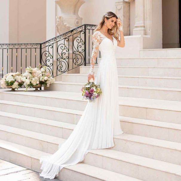 Women’s Clothing wedding dress light luxury new summer lace French applique deep V neck transparent long sleeve main wedding dress_ecoleips.com