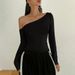 Voya Women's Trendy And Sexy Off Shoulder T-shirt With Spring And Summer Slanted Collar, Carefully Designed Long Sleeved Top_ecoleips.com