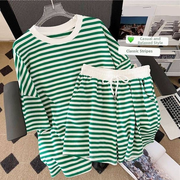 Women's Summer Fashionable Loose Fit T-Shirt And Shorts Set Short Sleeved Style Clothing_ecoleips.com