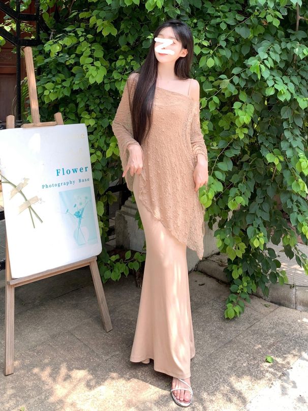 Sexy Black Lace Splicing V-neck Long-sleeved Dress Women's Autumn New Temperament Waist And Thin A-shaped Dress Long Dress_ecoleips.com
