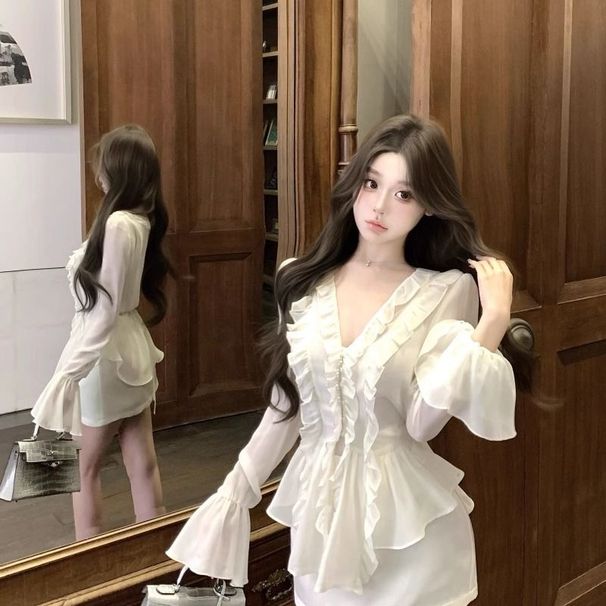 Gentle Style Women's Suit With Ruffled Bell-sleeve Shirt And High-end Summer Slim-fit Sexy Skirt Two-piece Set_ecoleips.com
