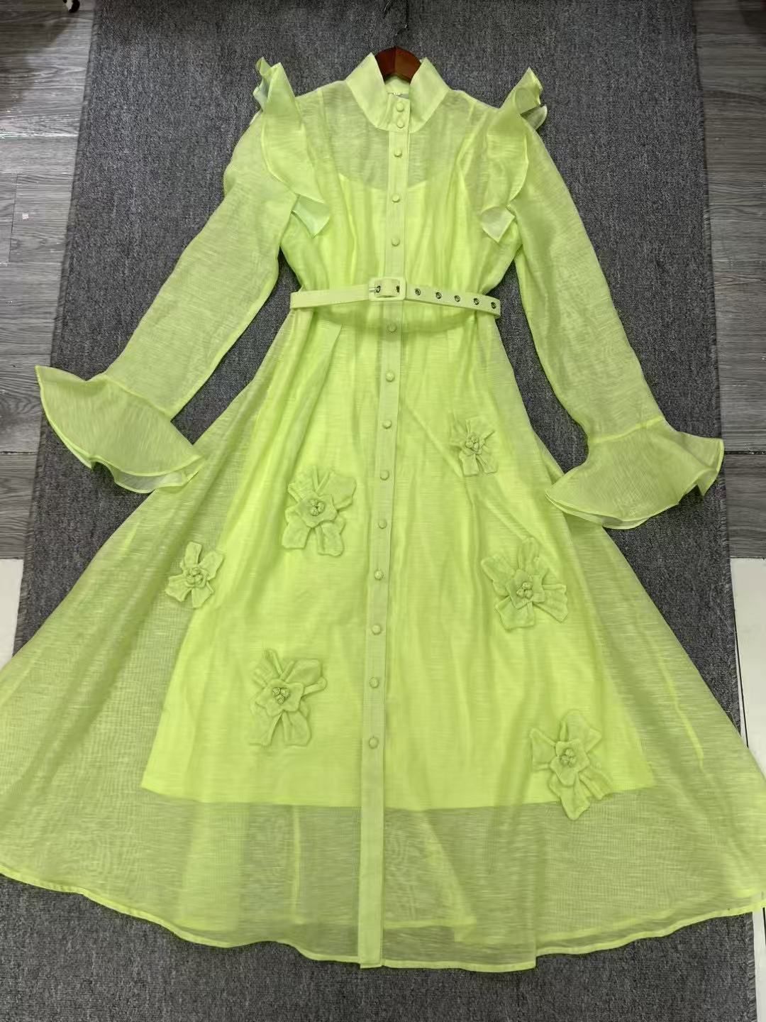 Women's Clothing Fashion Style Three Dimensional Decorative Flowers Solid Color Layered Single Breasted Long Dress_ecoleips.com