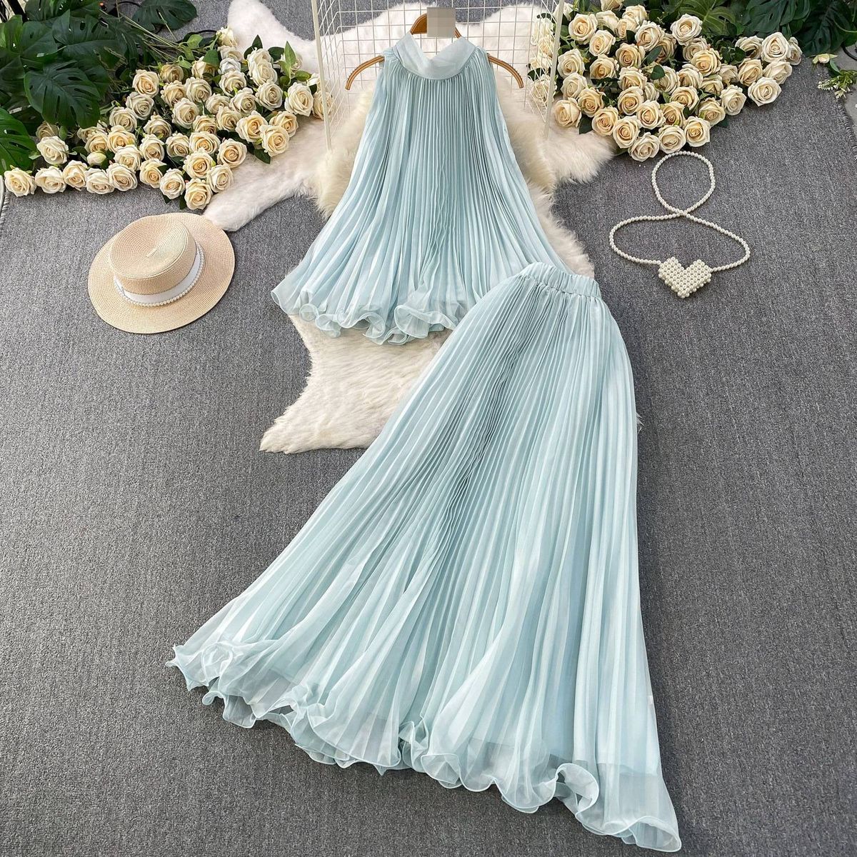 Chic Sleeveless Halter Neck Dress for Women Luxurious Vacation Style with Chiffon Pleated Maxi Skirt Summer Fashion Regular Size_ecoleips.com