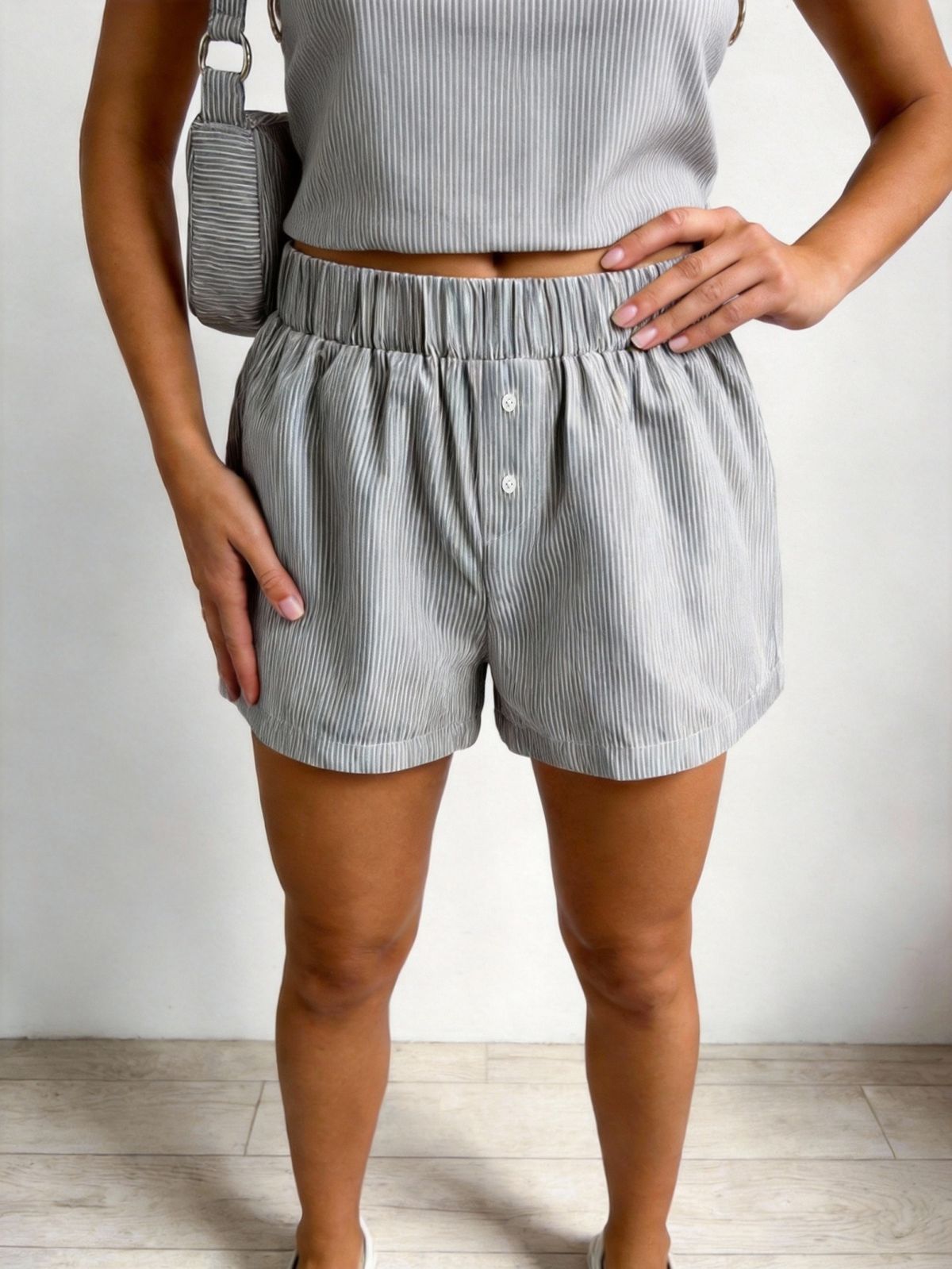 Women's Gray Striped Elastic Waist Casual Shorts, Button Detail Loose Fit Summer Loungewear_ecoleips.com