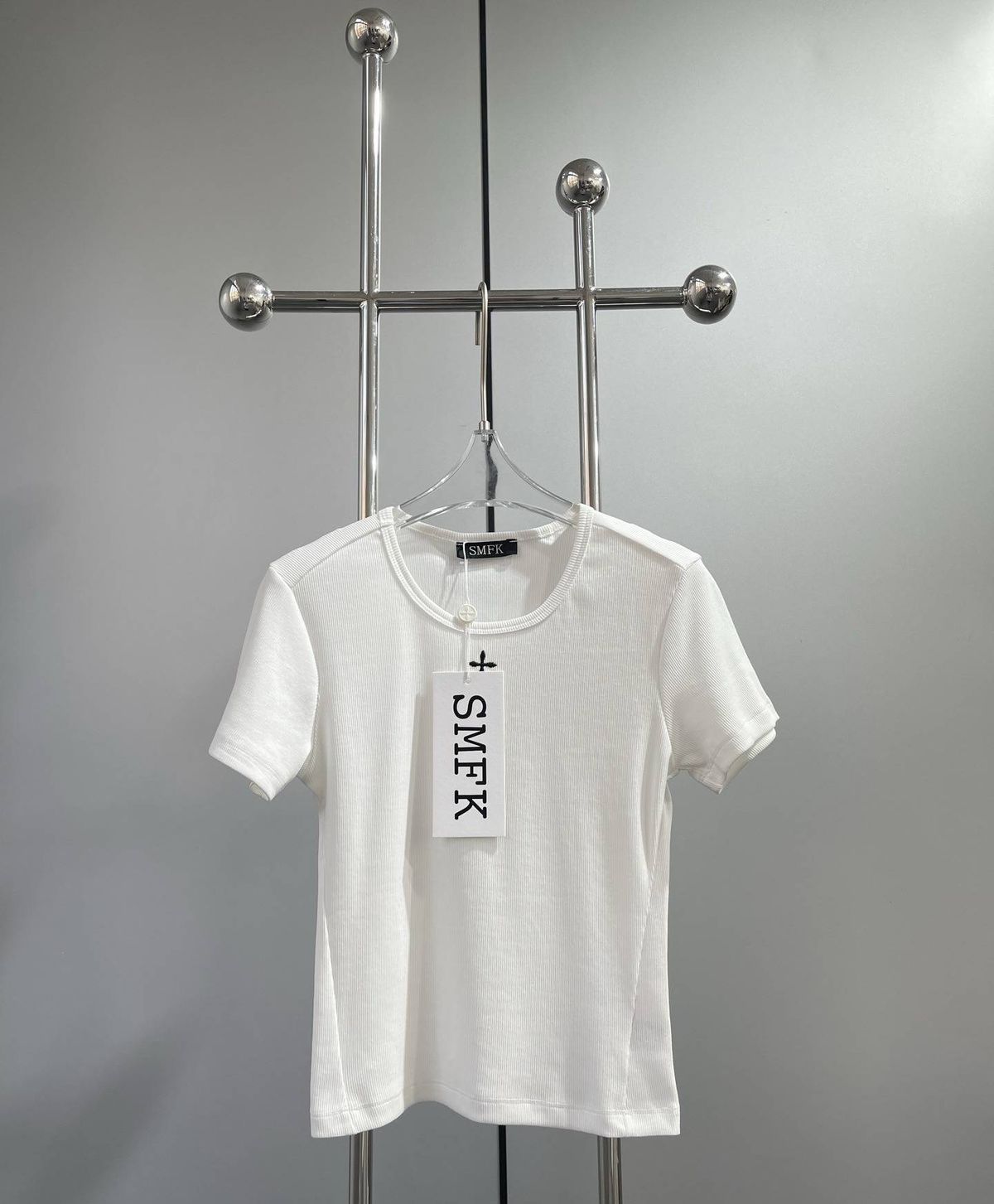 Women's Clothing Cotton Yarn Ribbed Crew Neck Slim Fit T-Shirt White Set With Stylish Sweatshirt And Shorts_ecoleips.com