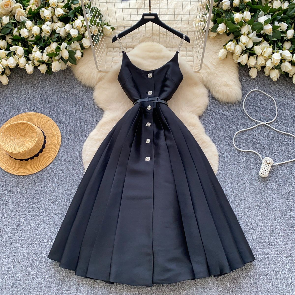 Light Luxury Style High End Suspender Dress For Women Summer Pleated Waist Slim Design Celebrity Temperament Long Dress_ecoleips.com