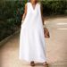 Spring/Summer Style: Long-Sleeved, Deep V-Neck White Cotton-Linen Dress In A Large Size_ecoleips.com