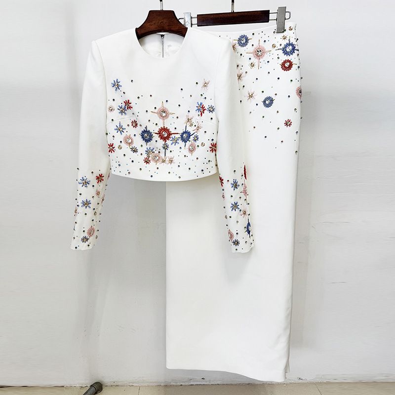K Two Piece Set Fashion New Heavy Industry Diamond Studded Nail Bead Short Top Slit Long Skirt_ecoleips.com