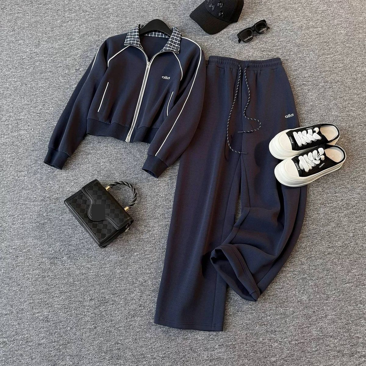 Women's Casual Tracksuit Set - Navy Blue Stand Collar Sweatshirt & Straight Leg Pants, Letter Print Two-Piece Outfit_ecoleips.com
