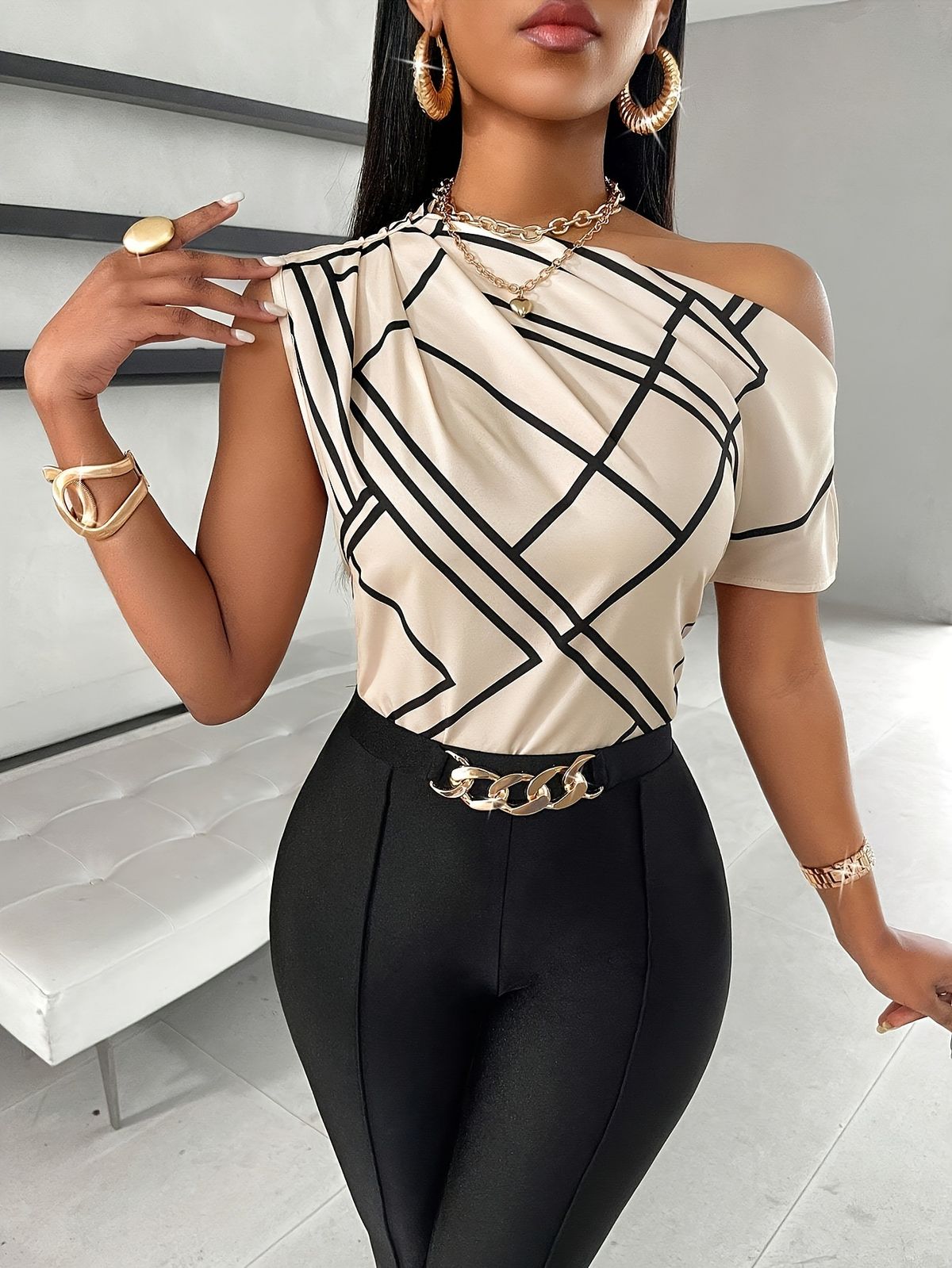 Asymmetric Off-Shoulder Blouse With Geometric Print – Elegant & Trendy Women's Top For Casual & Office Wear_ecoleips.com