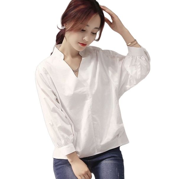 Women's Plus-Size White Shirt With V-Neck Design, Korean-Style Loose-Fitting Casual Tee For Spring/Summer Fashion_ecoleips.com
