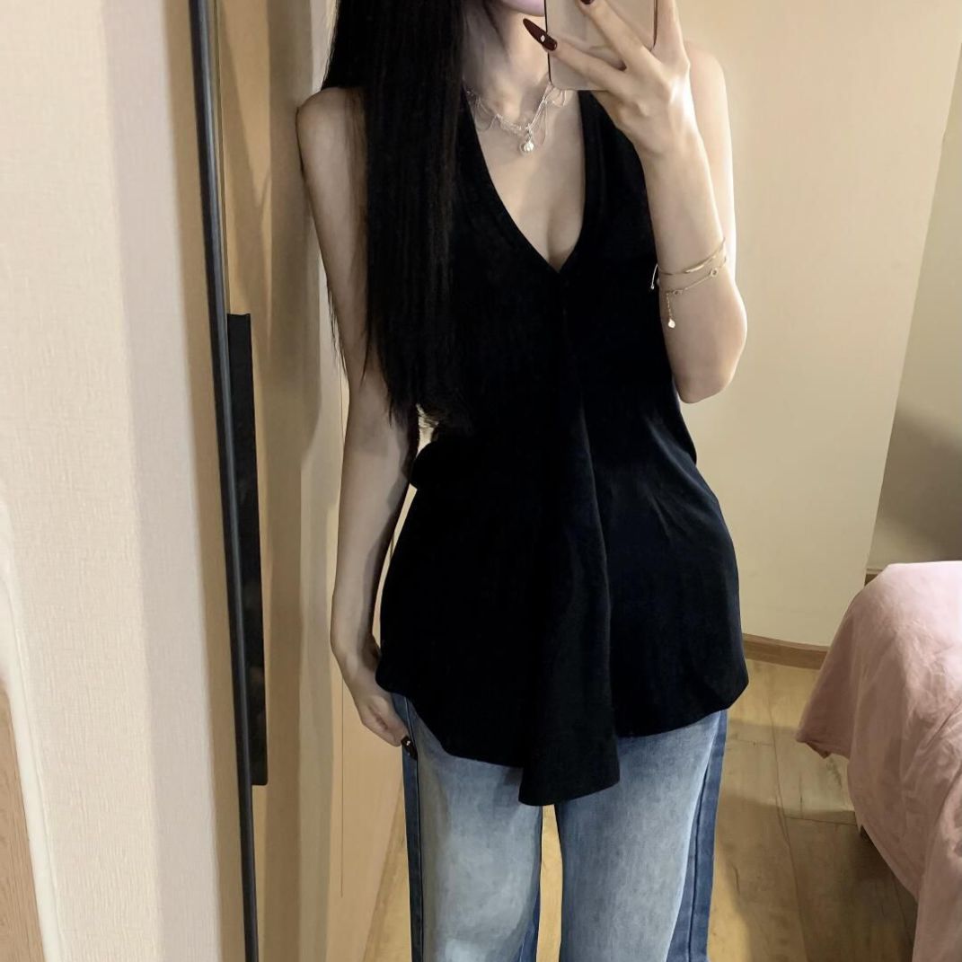 Purely Alluring Halter Neck V-Neck Camisole For Women, Autumn Versatile Wear, Slim Fit, Waist-Cinching, Korean Style,_ecoleips.com