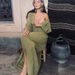 Women's European And American 2023 New French Retro V-neck Waist-Cinching Pleated Loose Slit Elegant Long-Sleeve Dress_ecoleips.com