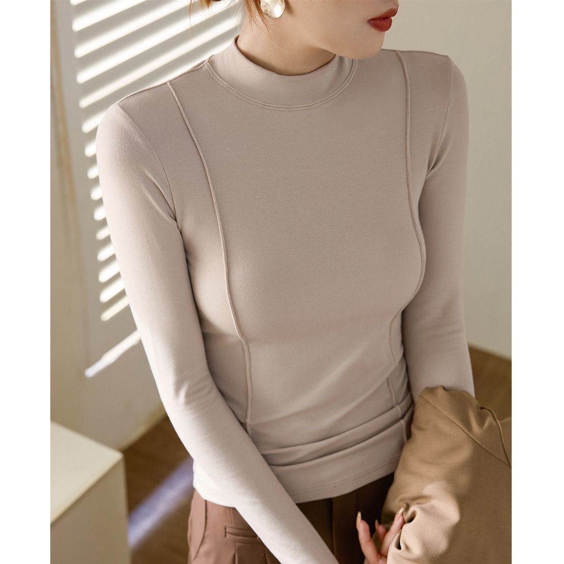 2025 High Elasticity, Skin Friendly Temperament, High-End Design Sense, 2025 Autumn And Winter New Semi High Neck T-Shirt,_ecoleips.com