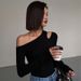 Women's Black One Shoulder Long Sleeve Shirt Sexy Bottoming Top Tight Fitting Clavicle Strapless Autumn T-Shirt All Match_ecoleips.com