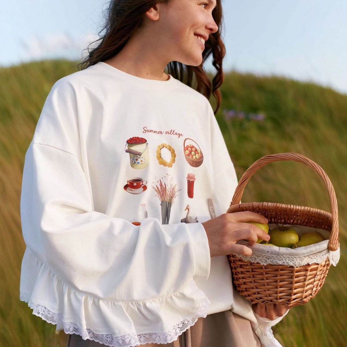 Women's Oversized Lace Back Sweatshirt - Street Style Crewneck Pullover With Flounce Hem Detail - Casual White Cotton Top_ecoleips.com