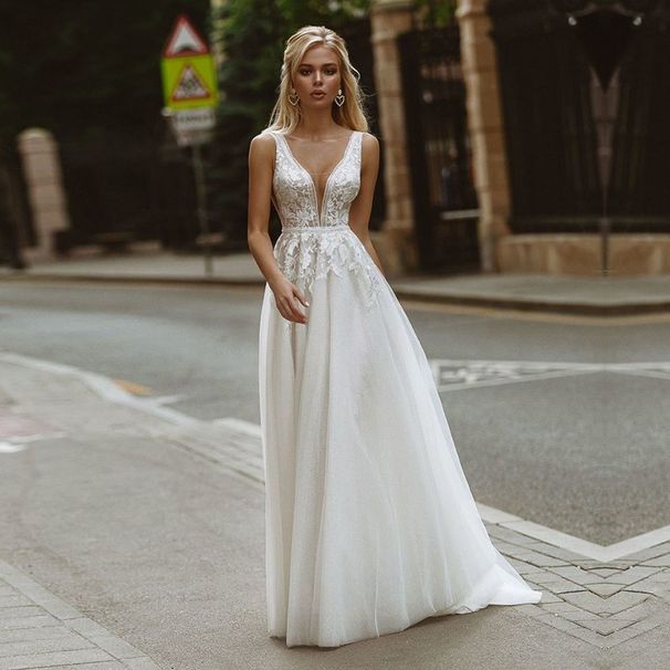 Women's Clothing New Bride Light Wedding Dress Super Fairy Perspective Deep V Neck Sexy Trailing Slim Wedding Dress_ecoleips.com