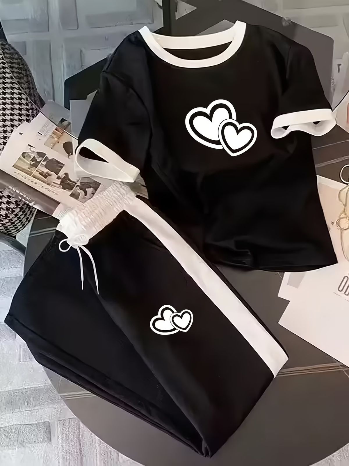 Women's Spring/Summer Fashion Heart Print Color Block Two Piece Set Short Sleeve Top And Pants Outfit_ecoleips.com