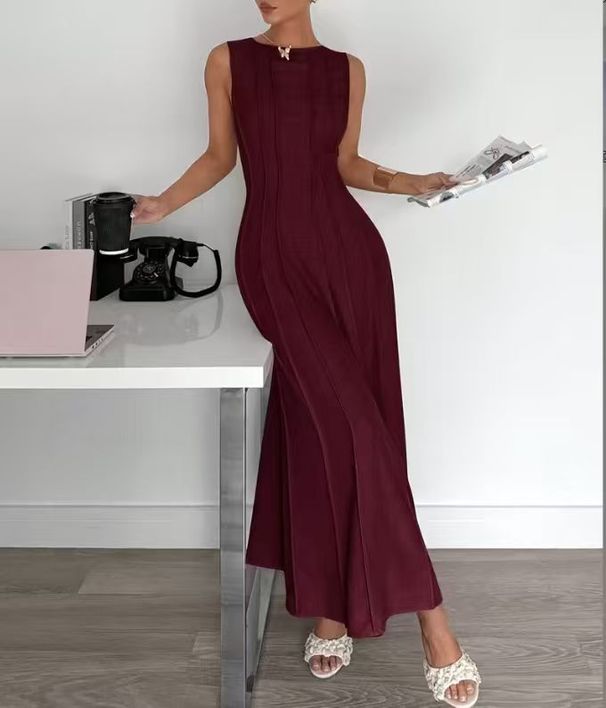 Summer 2026 Women's Sleeveless Pleated Long Dress Elegant Fashionable Casual Thin Material Cross Border Europe & America_ecoleips.com