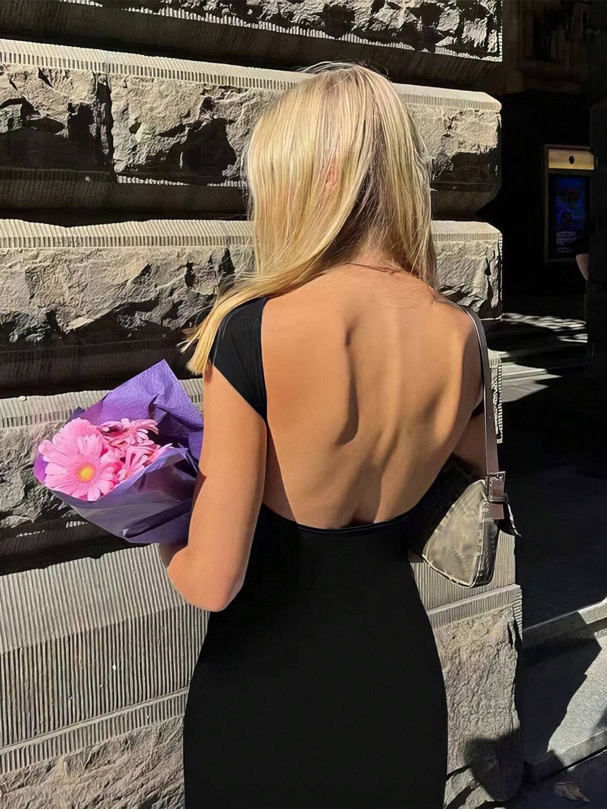 Women's Clothing Sexy Trend Short Sleeved Round Neck Slim Hip Backless Dress_ecoleips.com